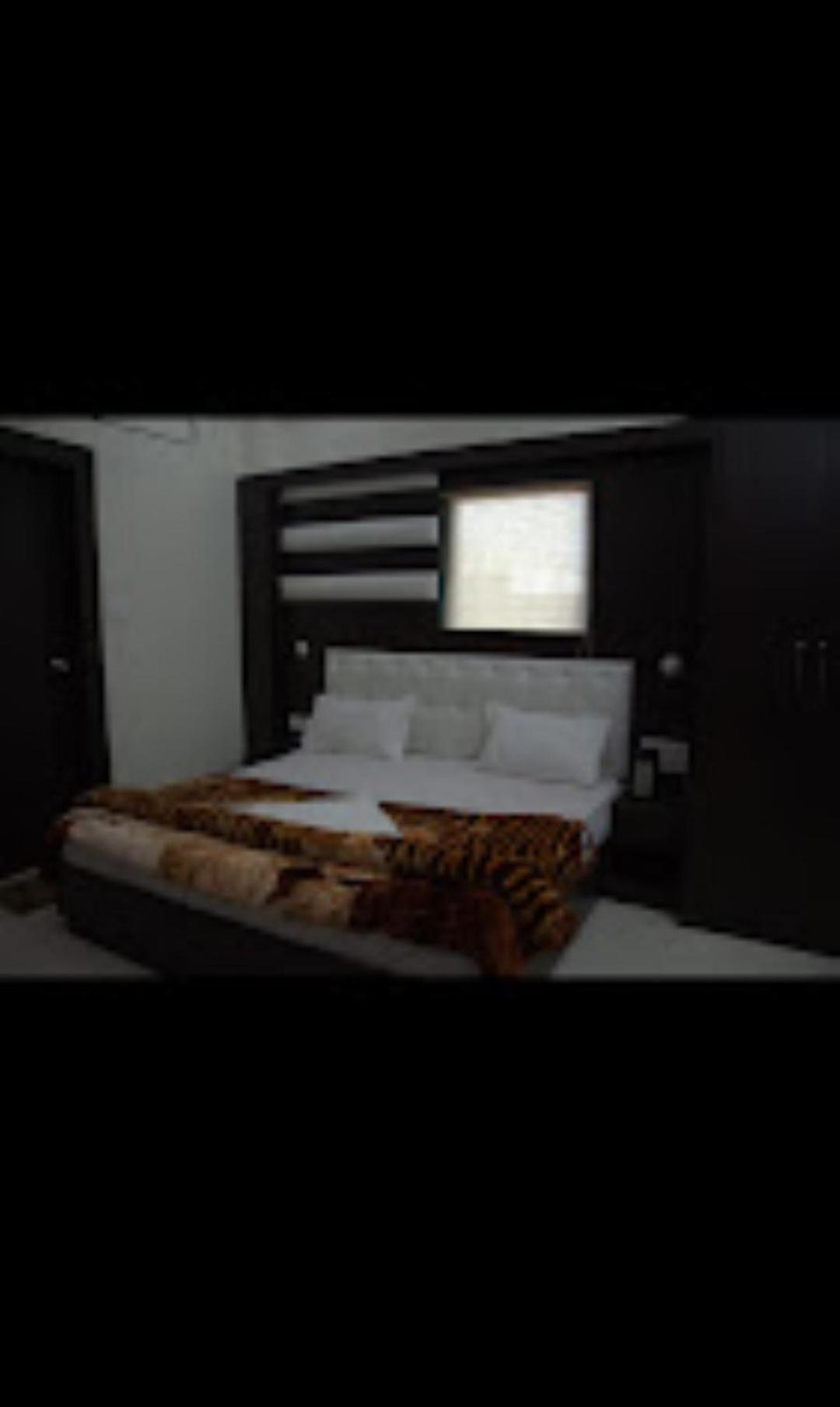 Hotel Mahabir Inn Mathura Bagian luar foto