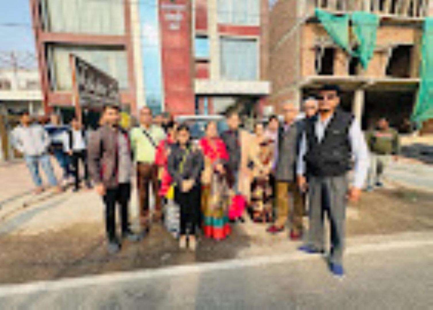Hotel Mahabir Inn Mathura Bagian luar foto